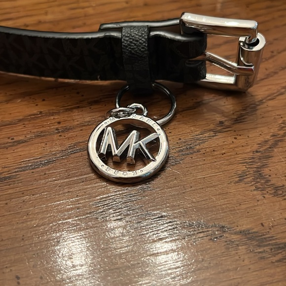 Michael Kors belt bag - Picture 10 of 15